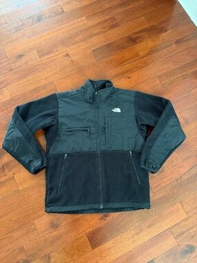 The North Face Men’s Black Denali Fleece Performance Jacket Large